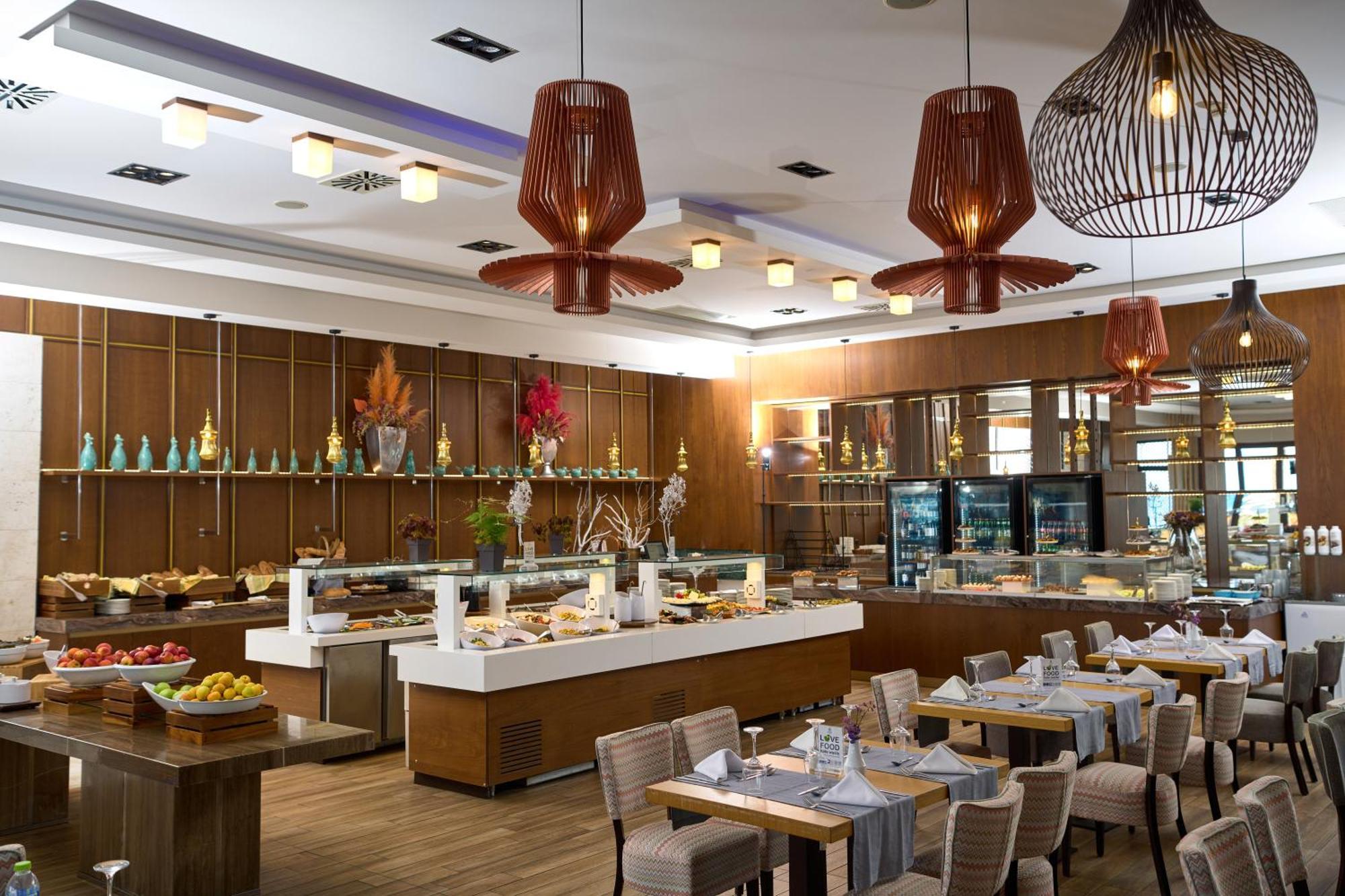Mediterranean Village & 5* Paralia Katerinis