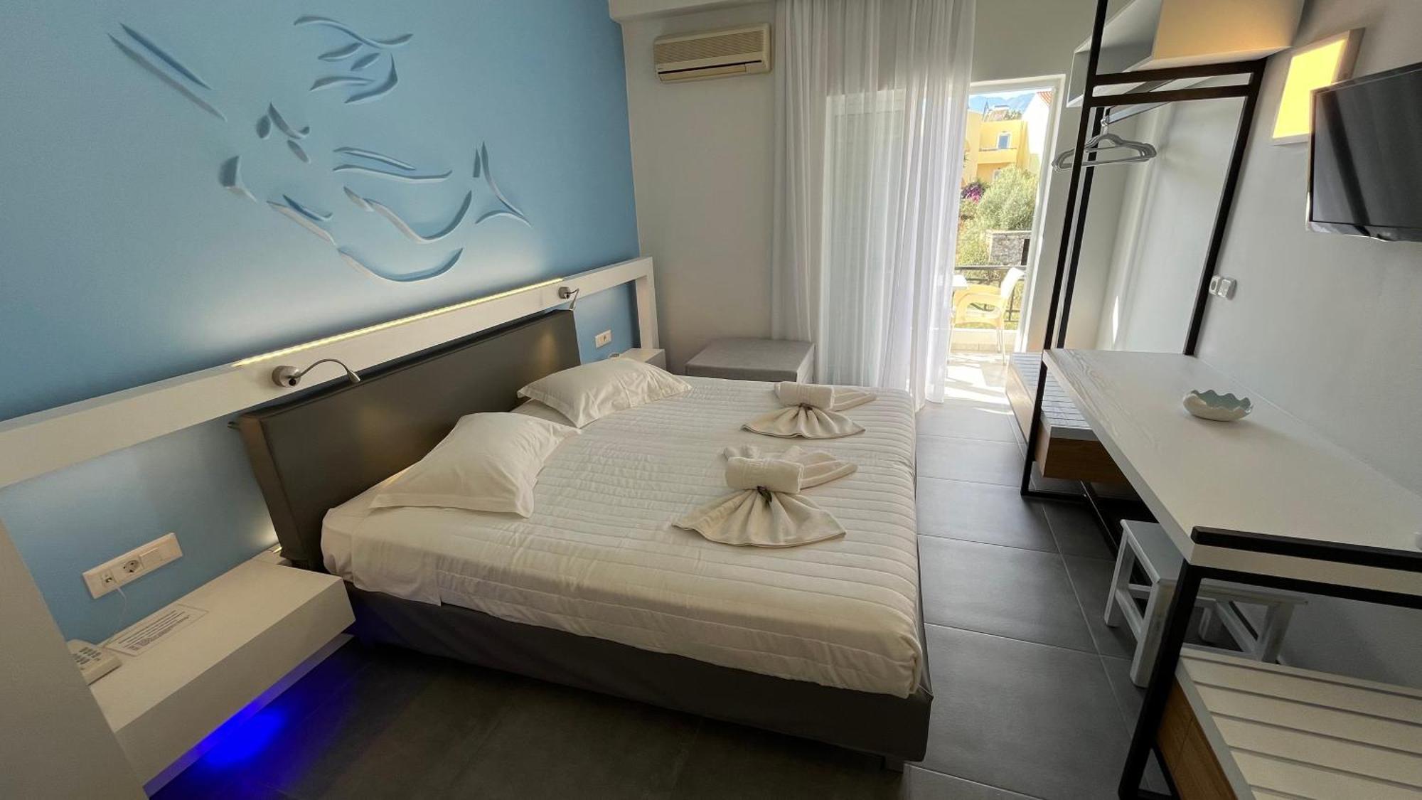 Niriides Aparthotel Almyrida (Crete)