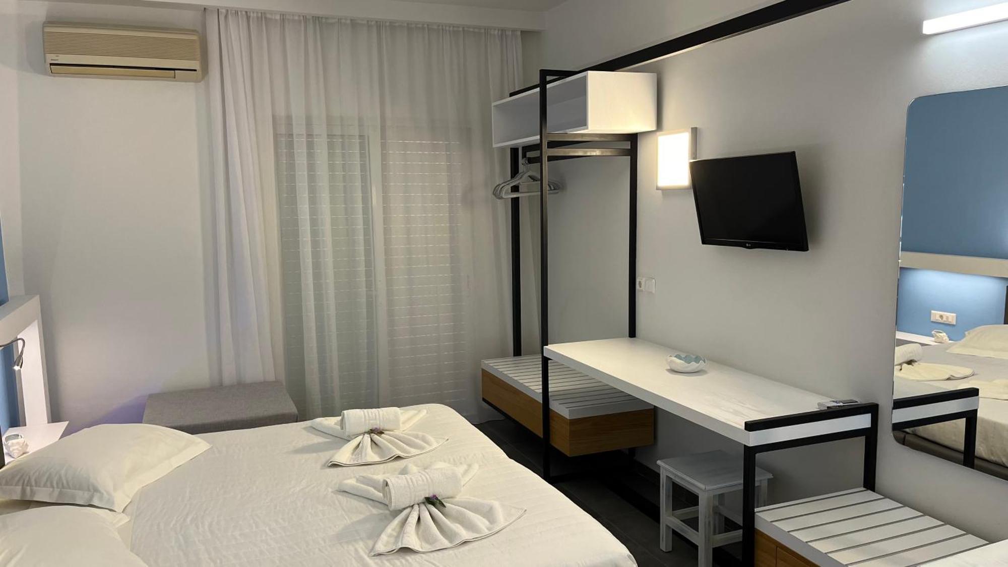 Niriides Aparthotel Almyrida (Crete)