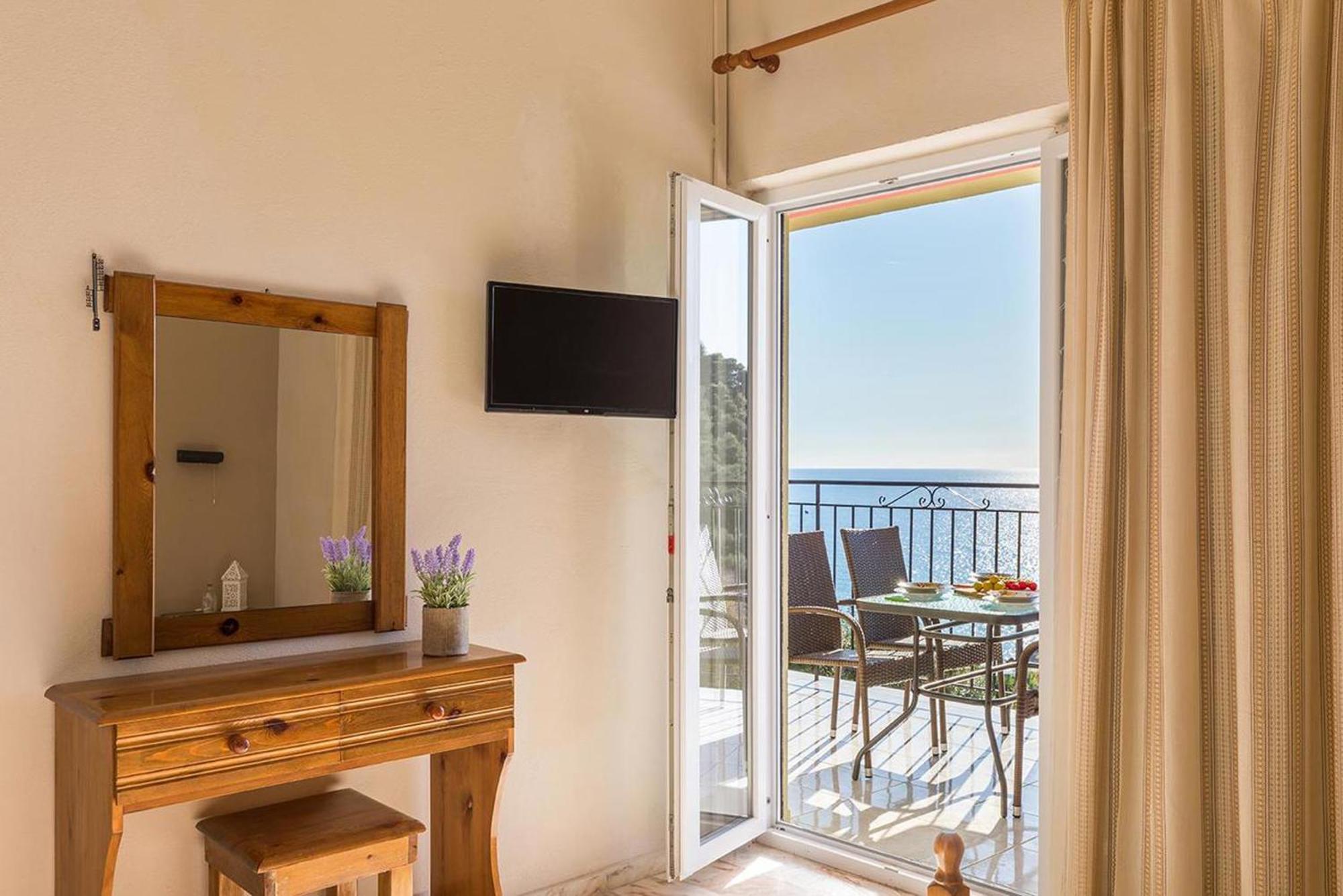 And With Swimming Pool And Sea View In Beach, Corfu *