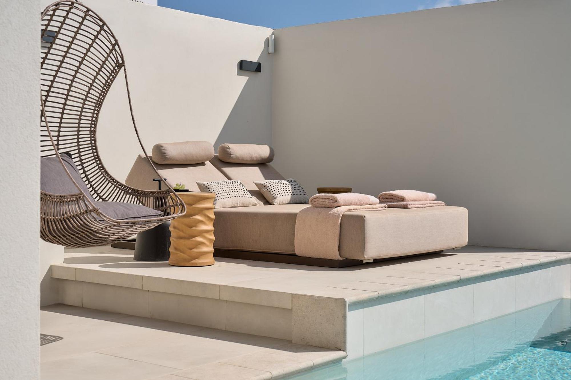 Hotel Ios Grand Pool 4*