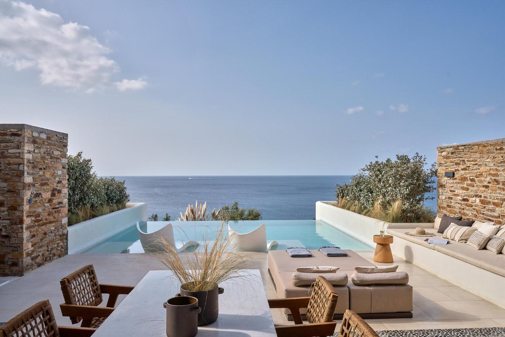 Ios Grand Pool Mylopotas