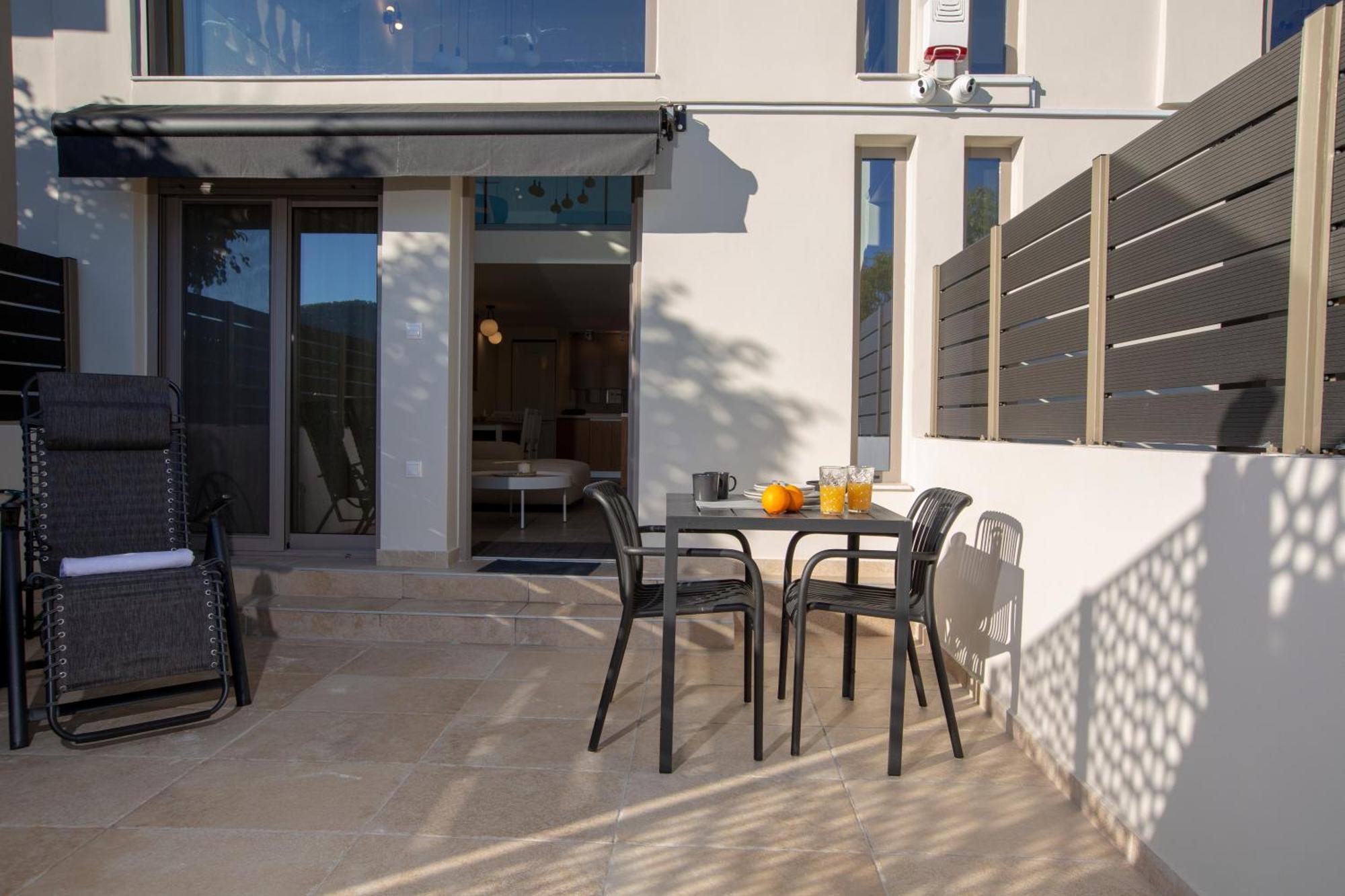Insieme Lefkada Maisonettes * Vlikhon