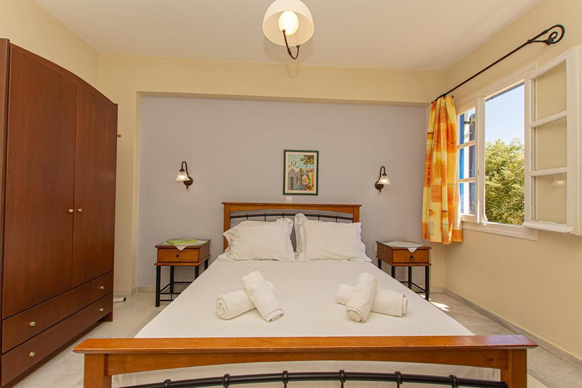 Maroussa Aparthotel