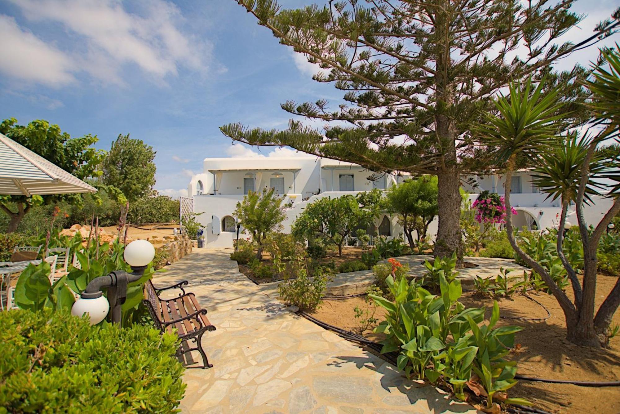 Maroussa Aparthotel