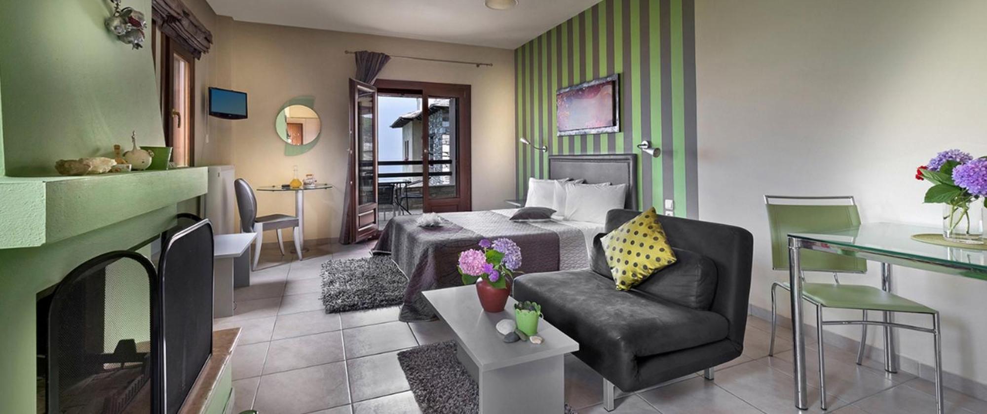 Petradi Hotel 3*