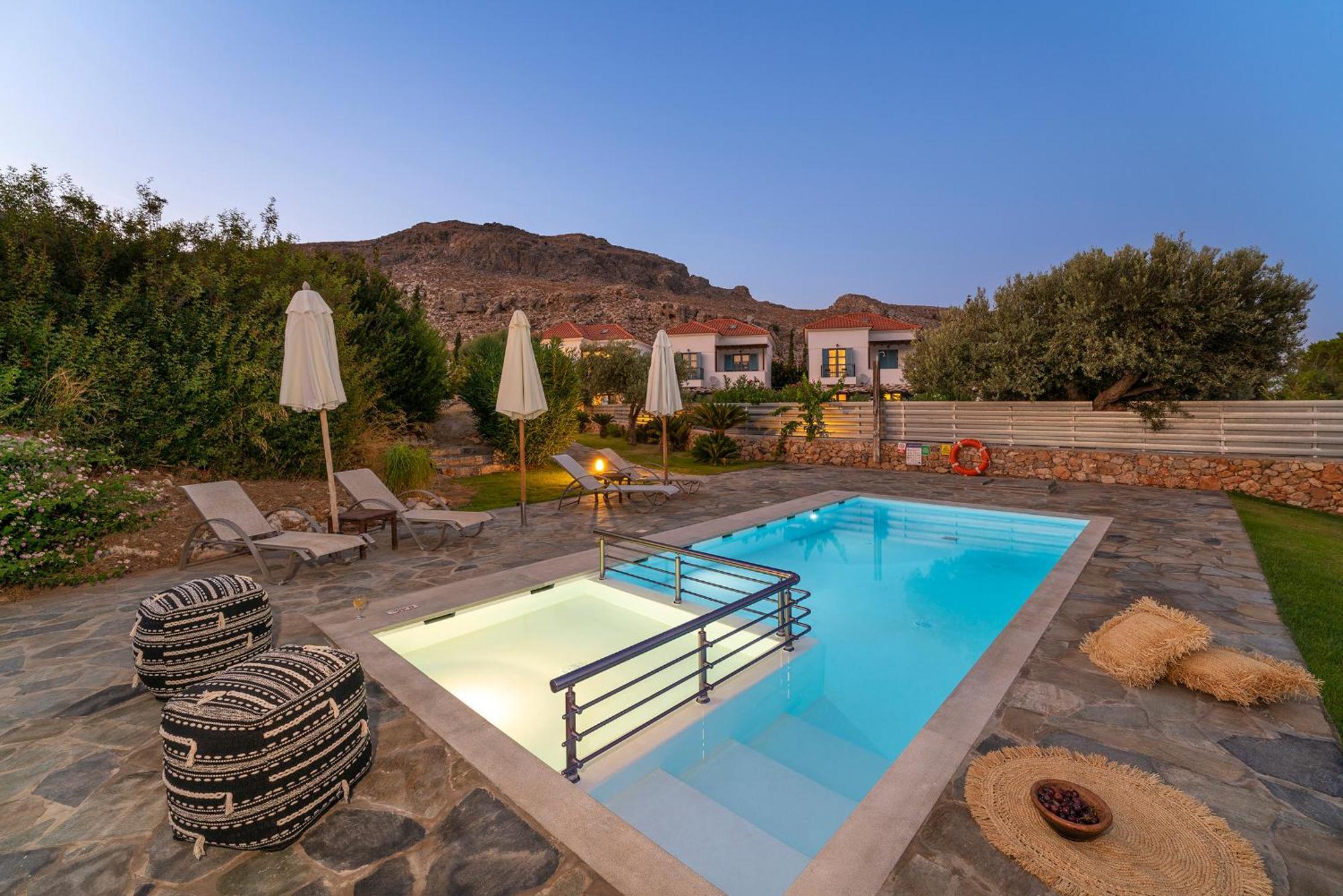 Oceanis Lindos (Rhodes)