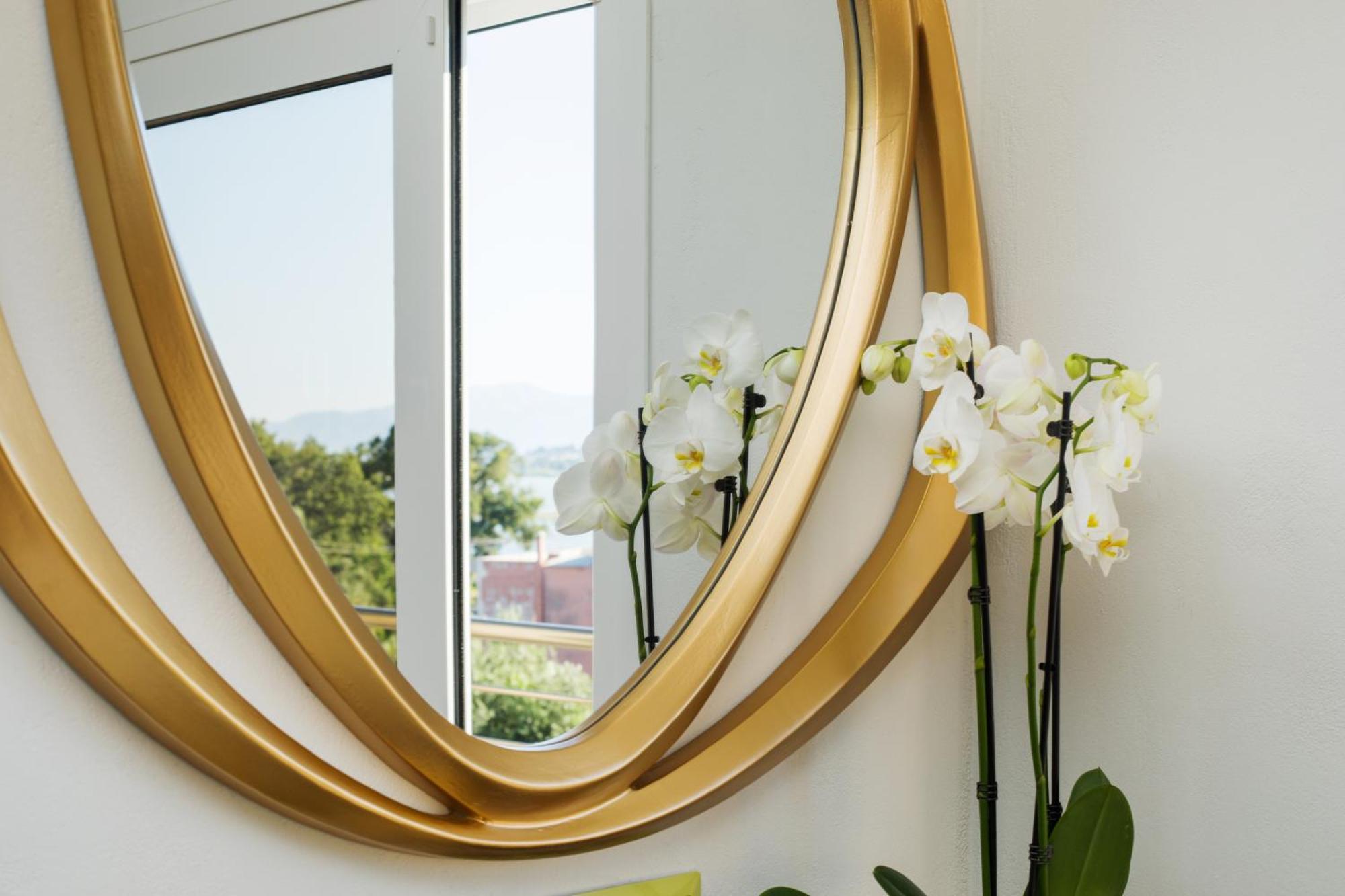 Ilianas R&f Luxury Apartment