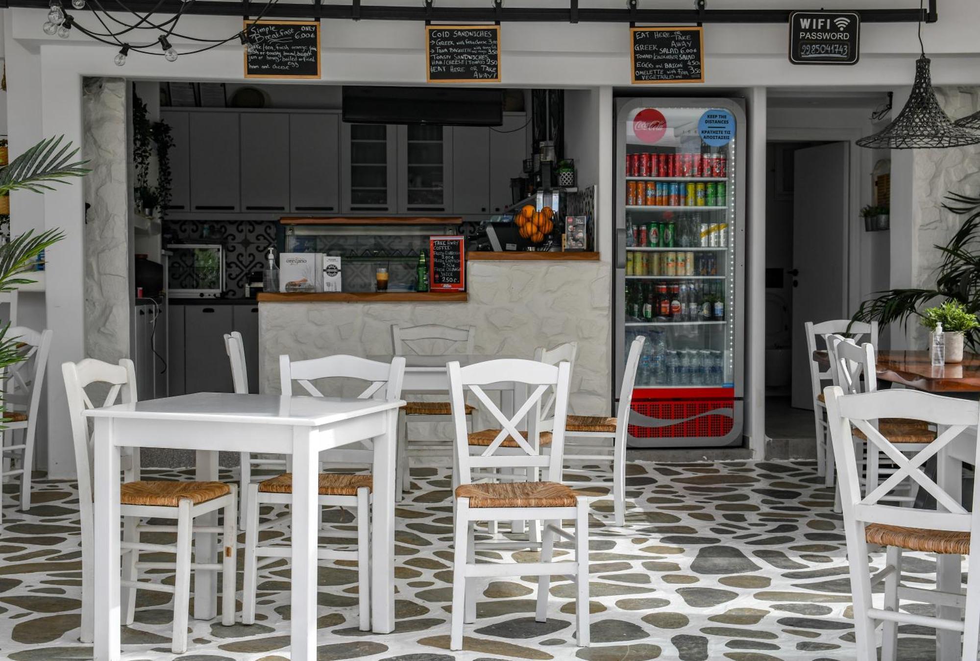 Aggeliki's Diamond Aparthotel 2*