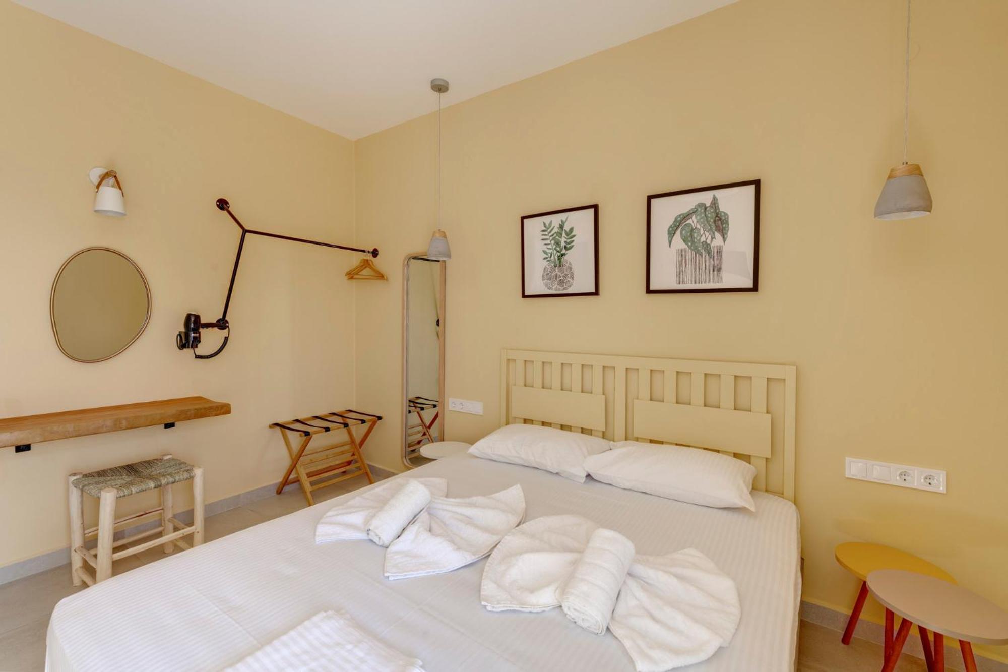 Armenaki Apartment