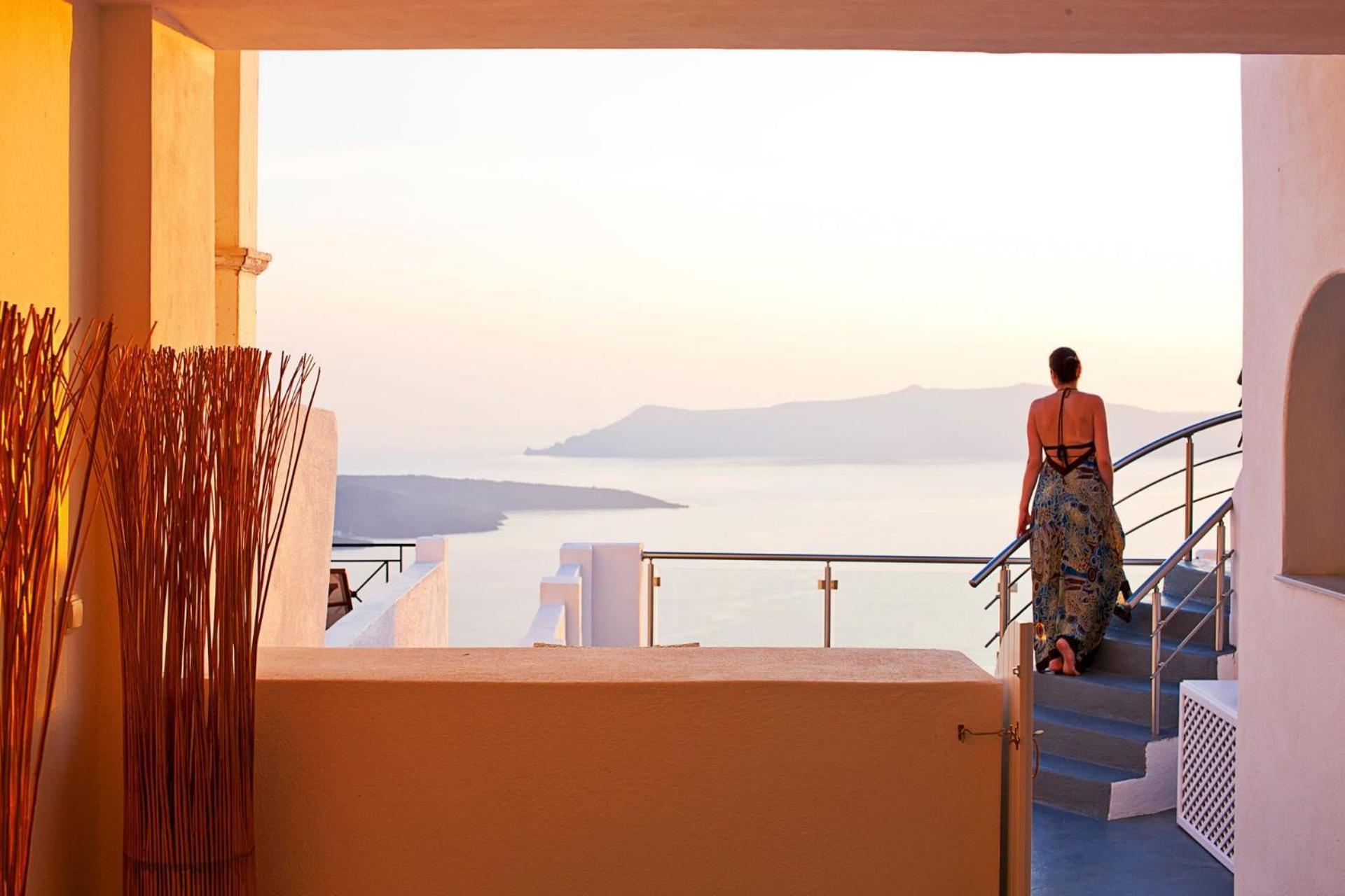 Villa Venetian-Style Santorini Villa 1 Bedroom Villa Astroglia Beautiful Caldera Sea Views Private Jacuzzi Fira Fira (Santorini)