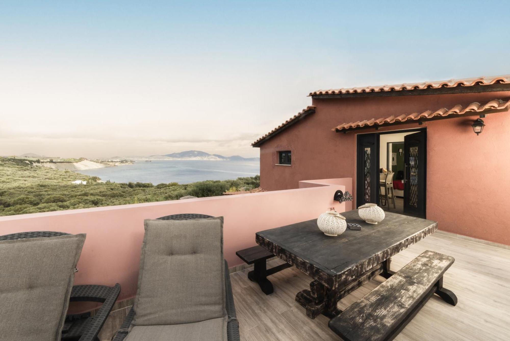 Athenea Villas, Private Pools & Gardens Keri