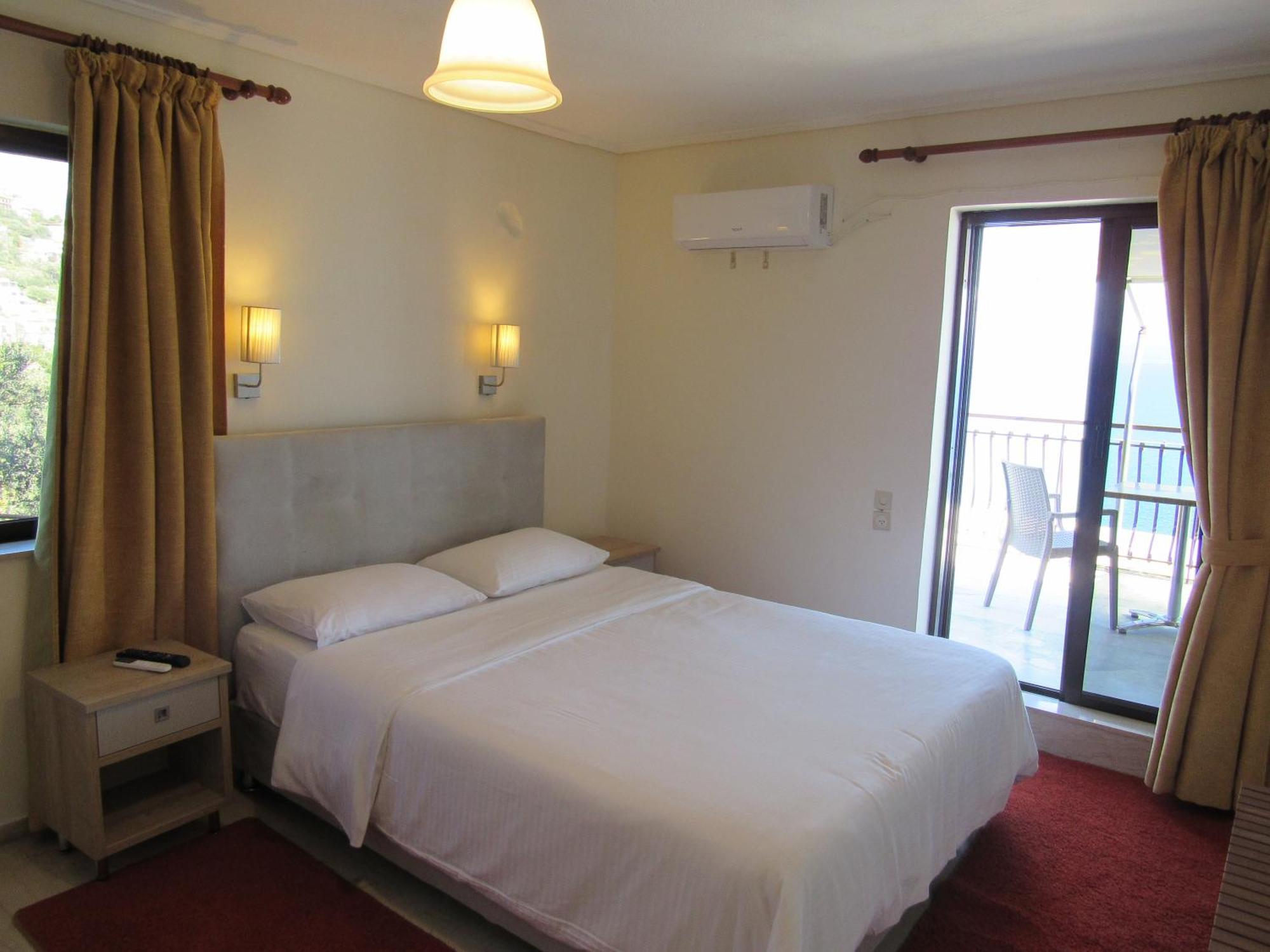 Kallisto Aparthotel