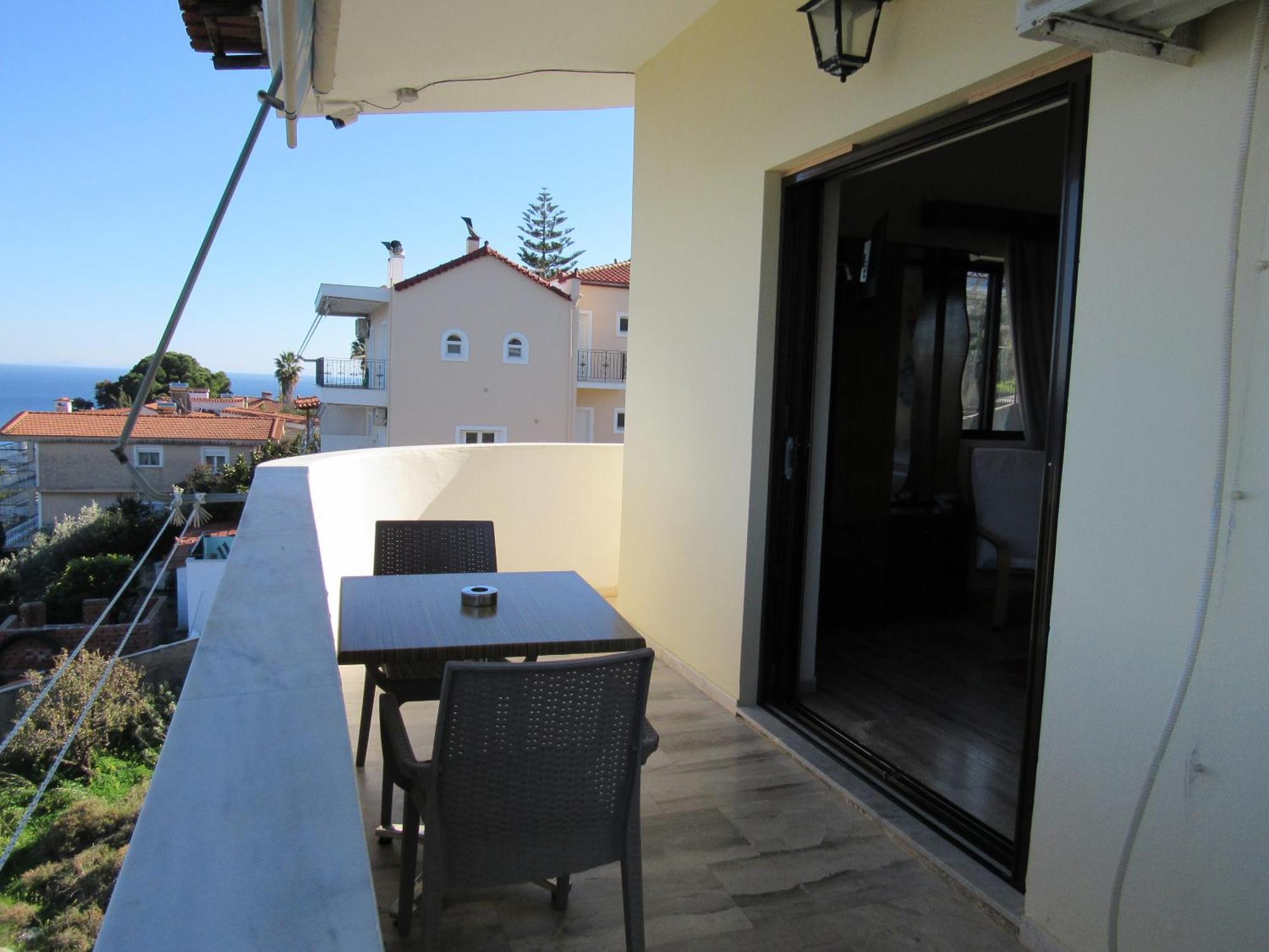 Kallisto Aparthotel 2*