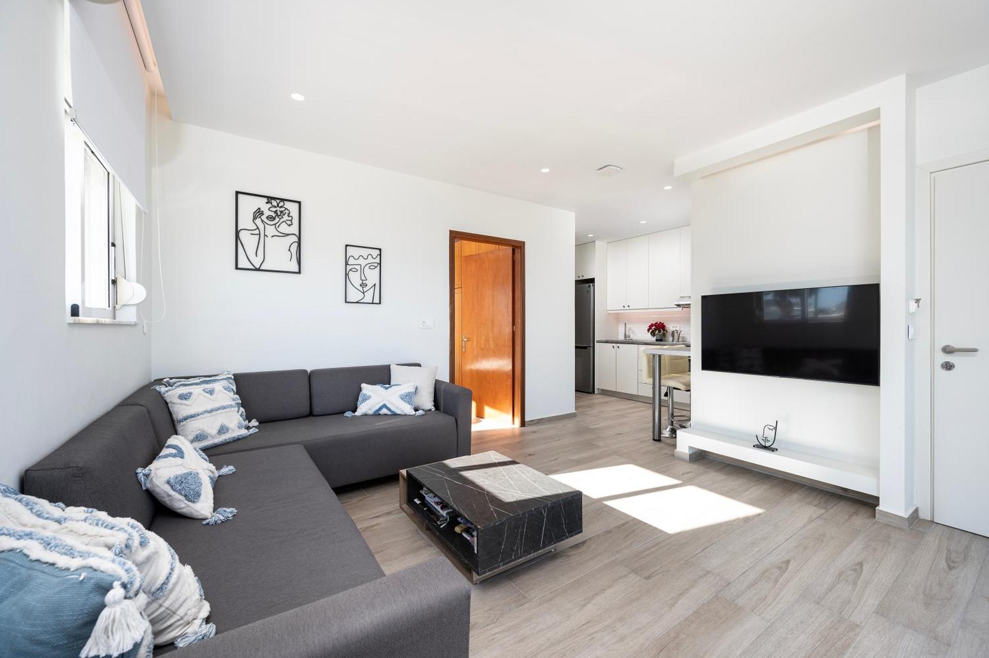 Fill In Beachfront Apartment Kos Town