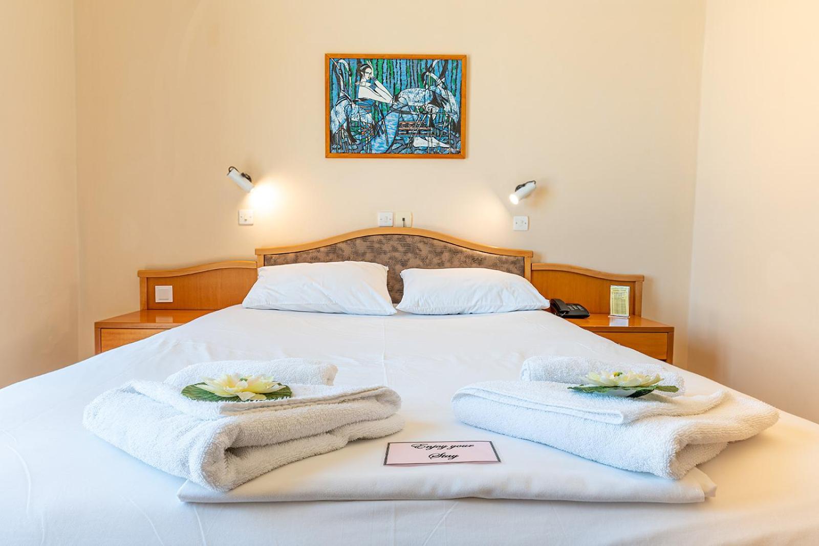 Hotel Sappho 2*