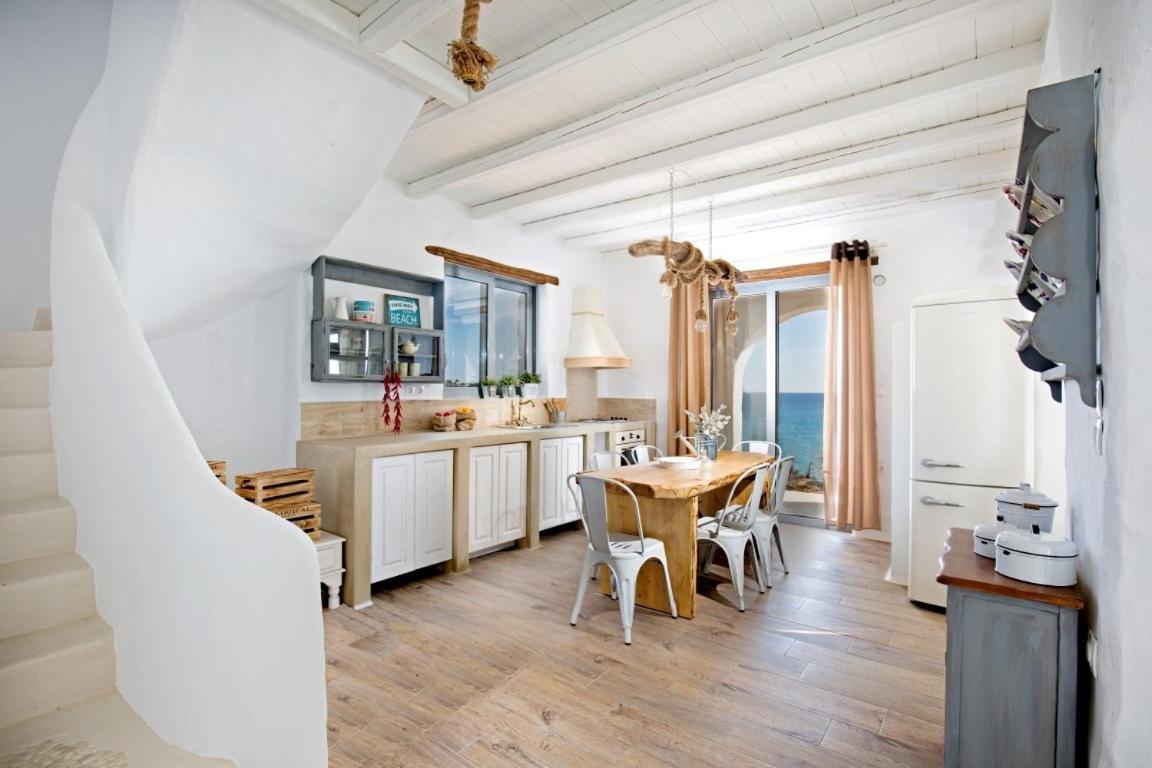 Villa Axiotheaton Villas *