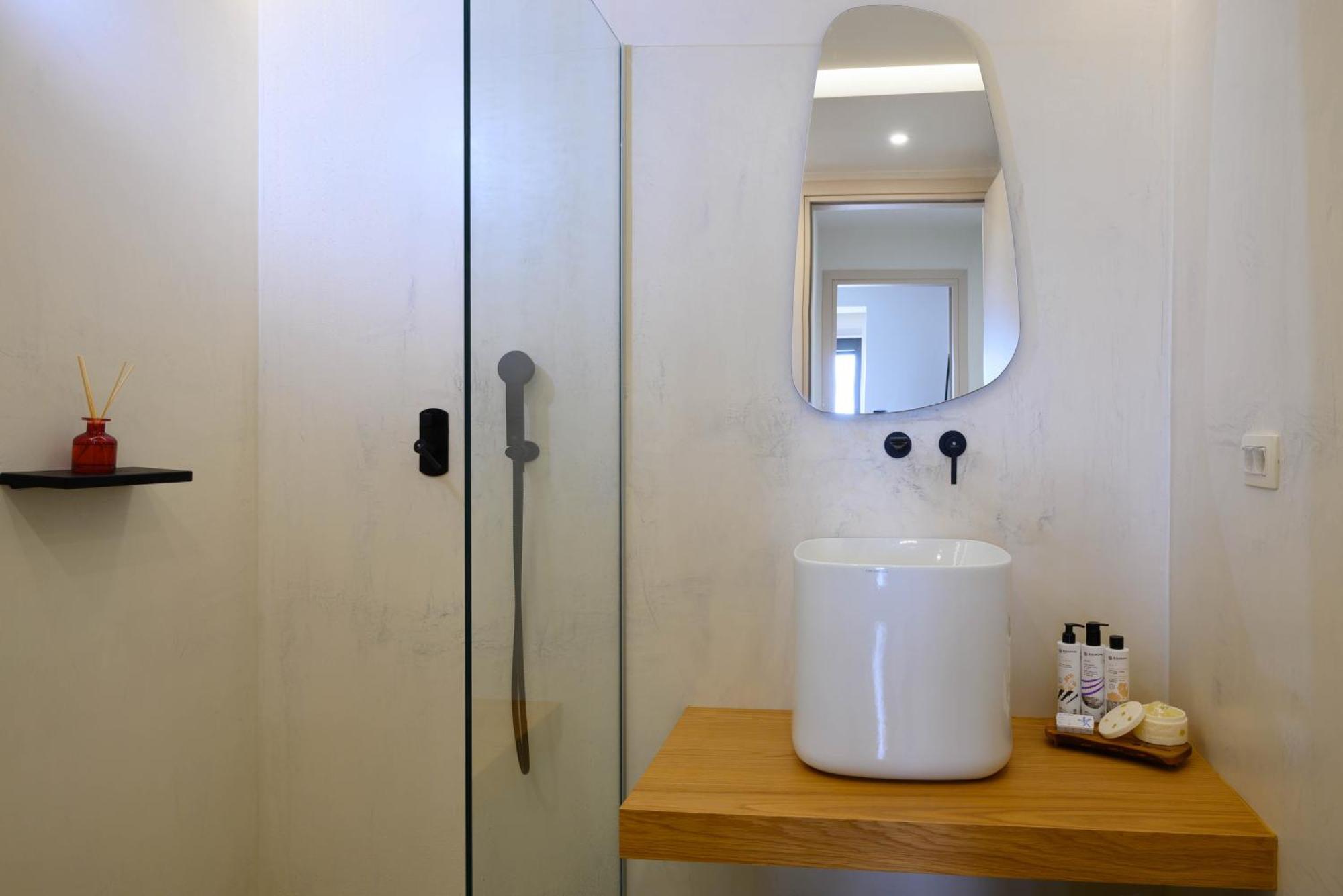Kalos Luxury Homes, Beachside Experience Voulisma Holiday home *