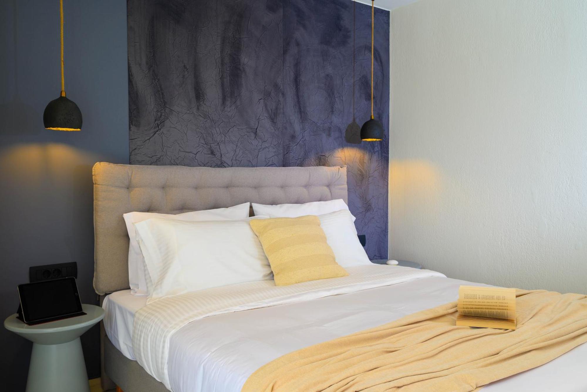 Kalos Luxury Homes, Beachside Experience Voulisma * Istro
