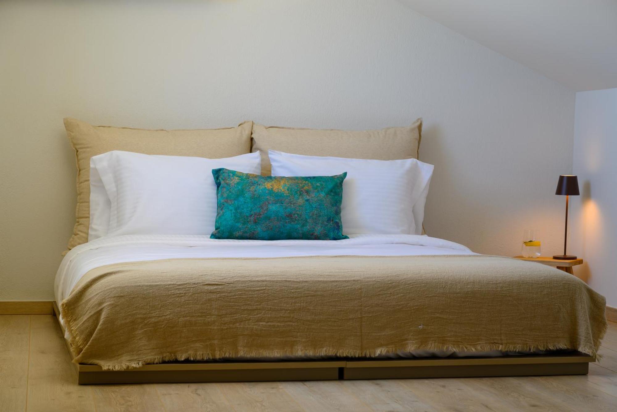 Kalos Luxury Homes, Beachside Experience Voulisma Holiday home *