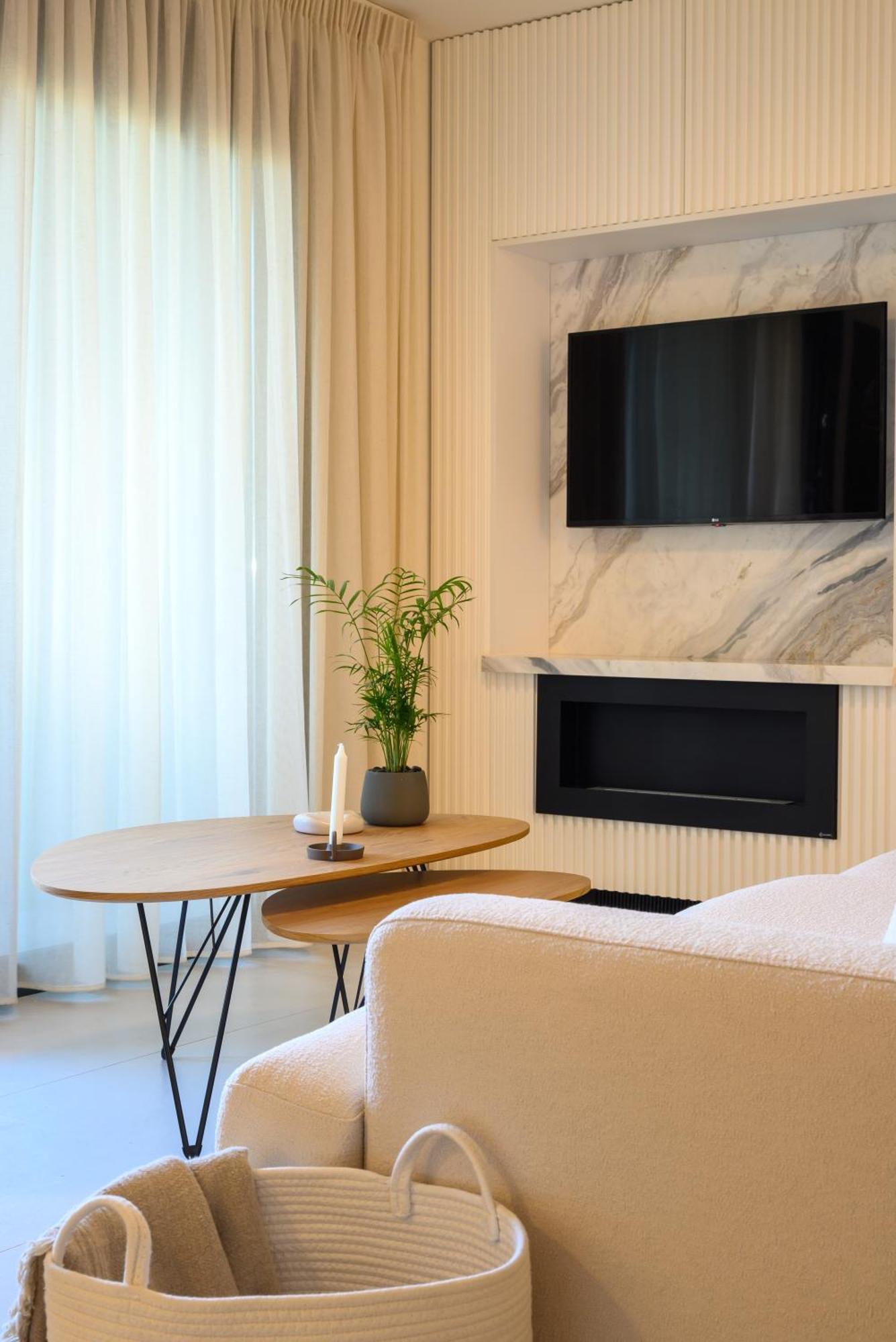 Kalos Luxury Homes, Beachside Experience Voulisma