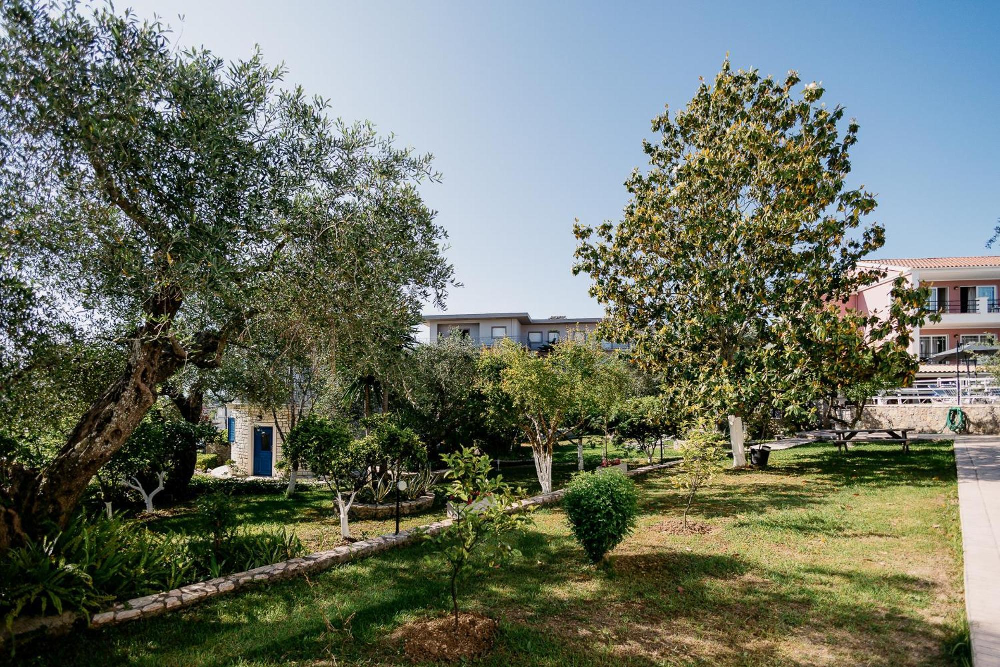 Mathraki Apartment *