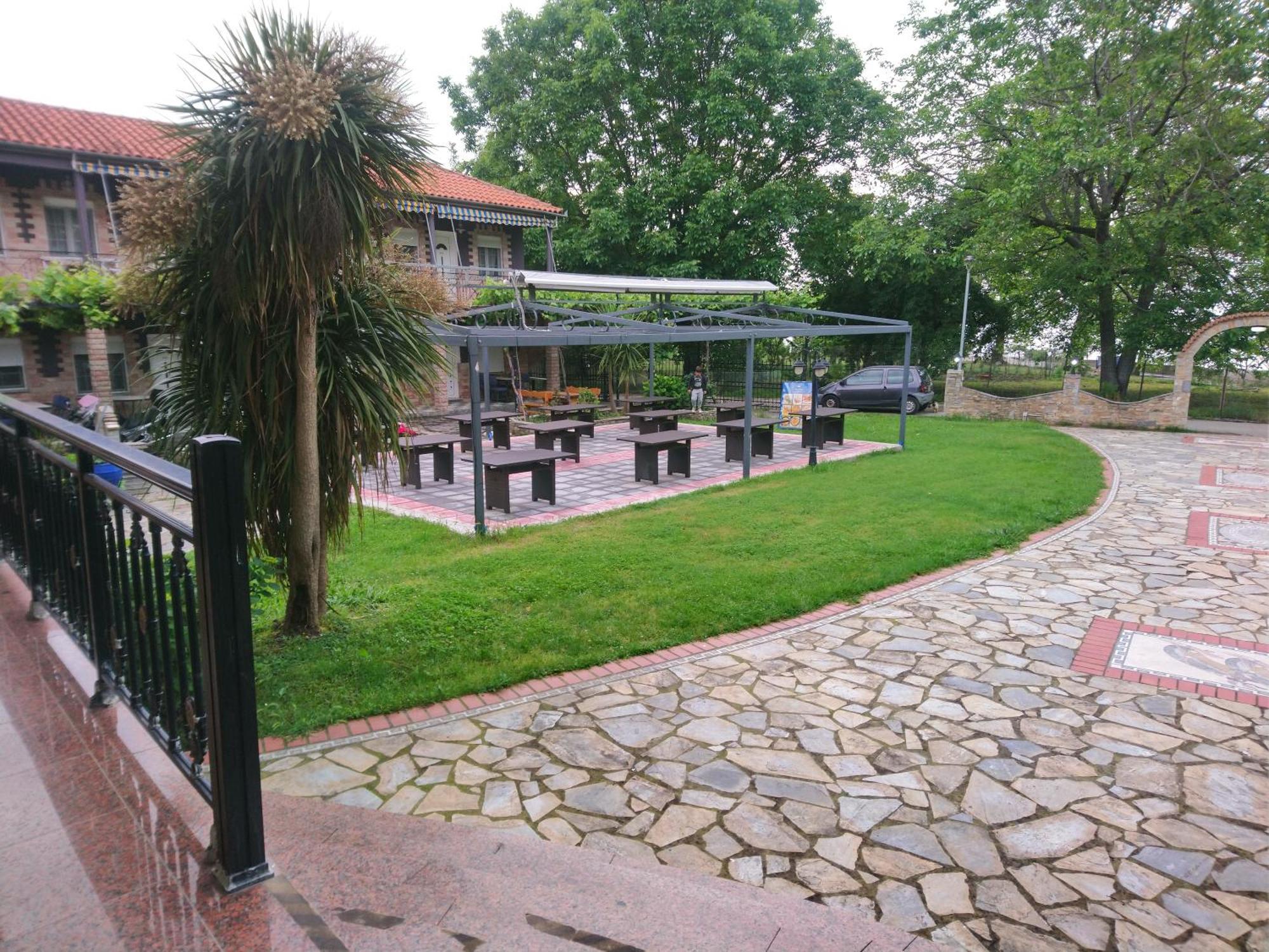 Hlidi Hotel