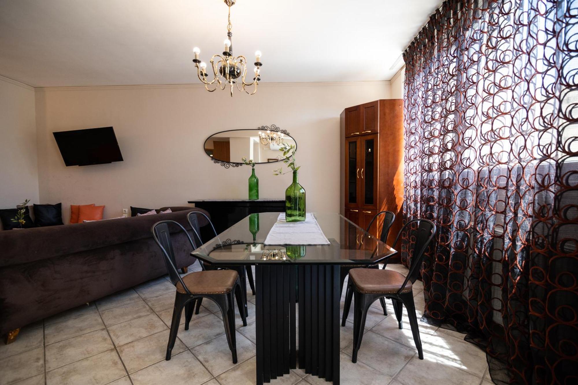 Votsalakia & Luxury Hotel Selinia