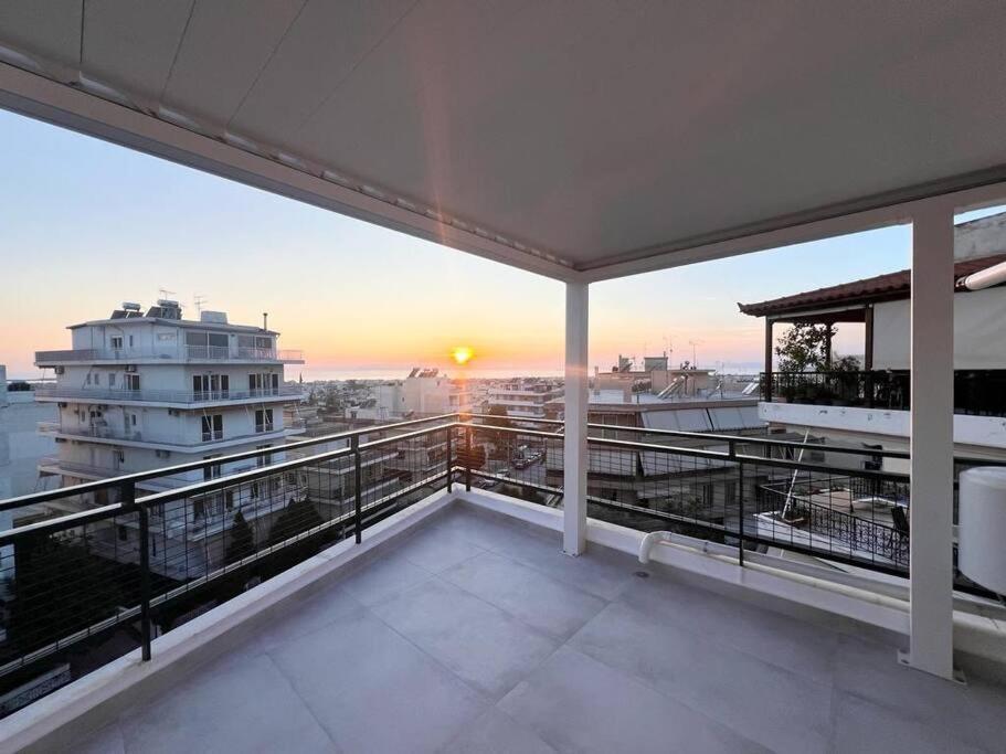 Luxury Penthouse W/ Sea View
