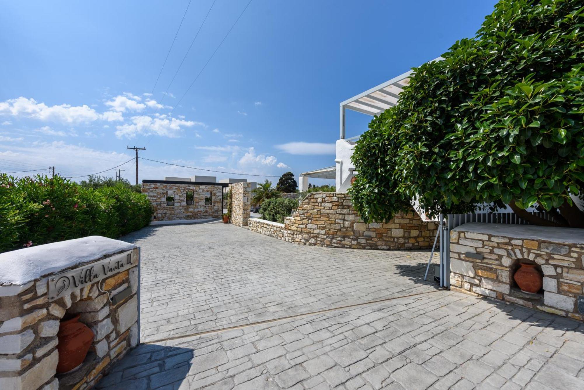 Vanta Villa *