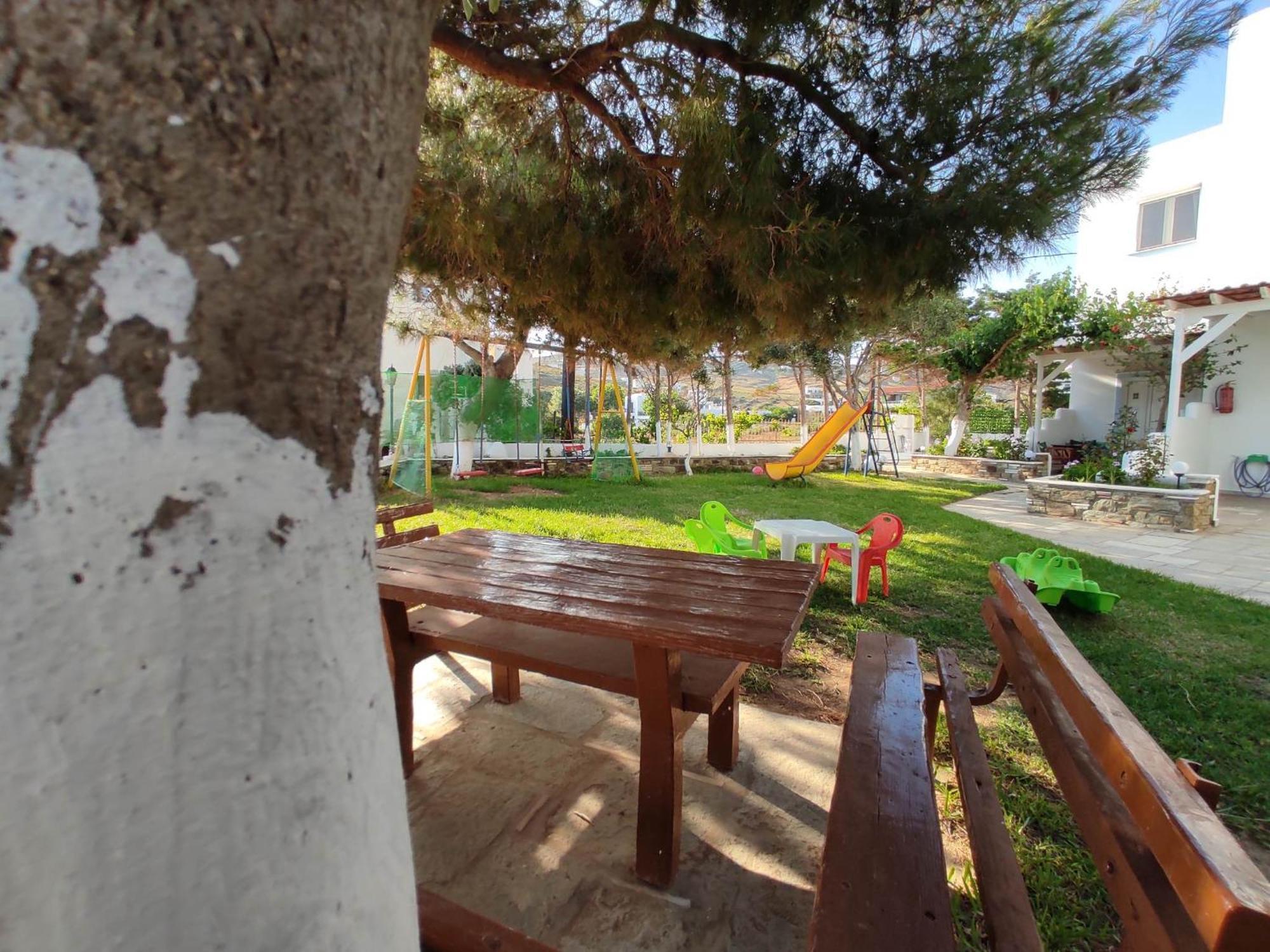 Anna Agios Petros (Andros)