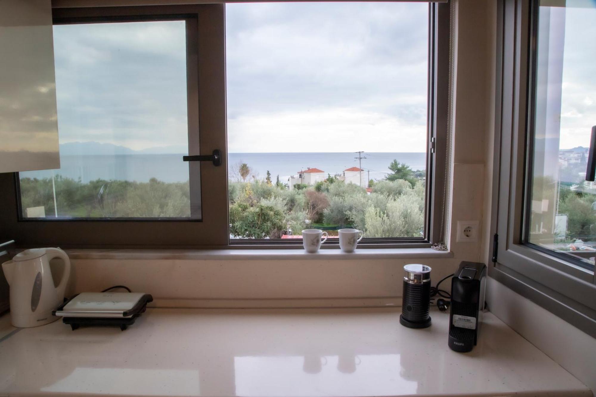 Blue Diamond Apartment *