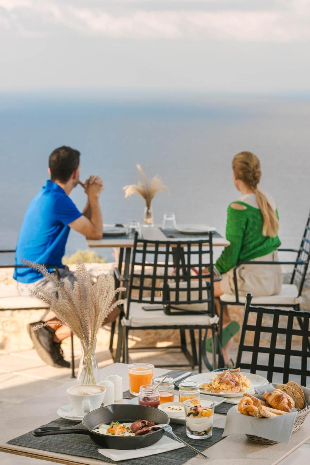 Aria Estate & Hotel 4*