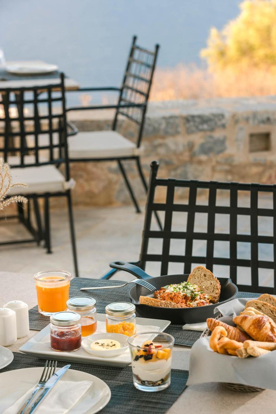 Hotel Aria Estate & Areopoli