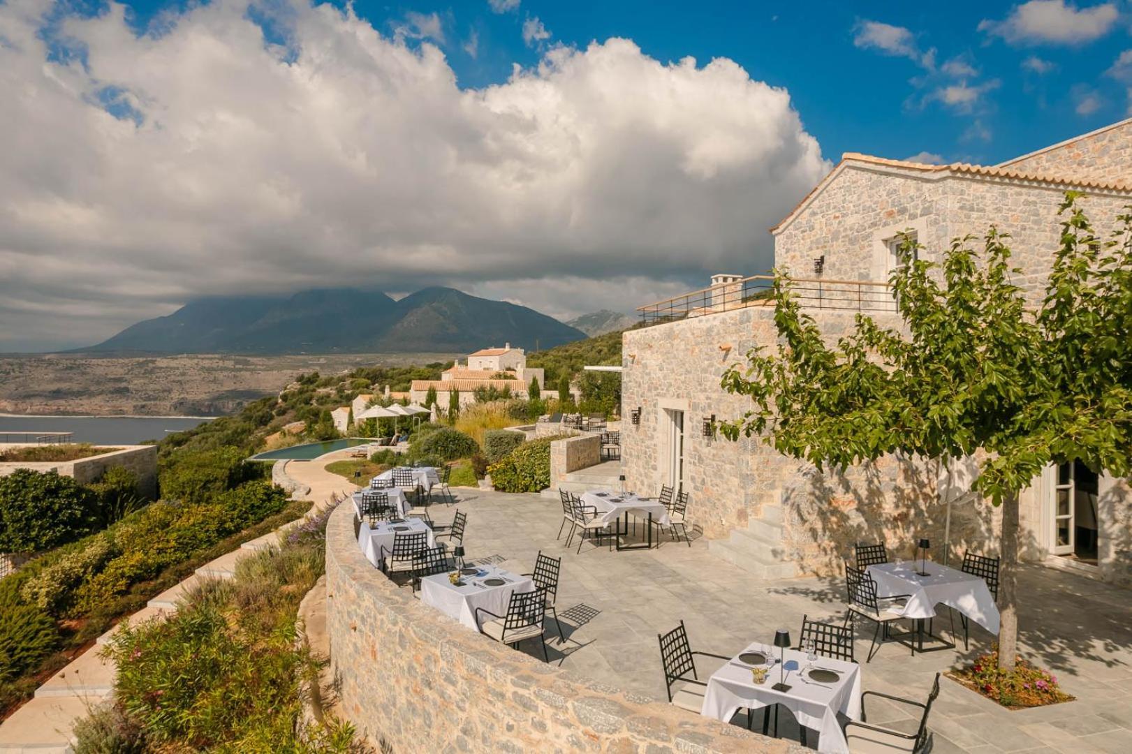 Aria Estate & Hotel