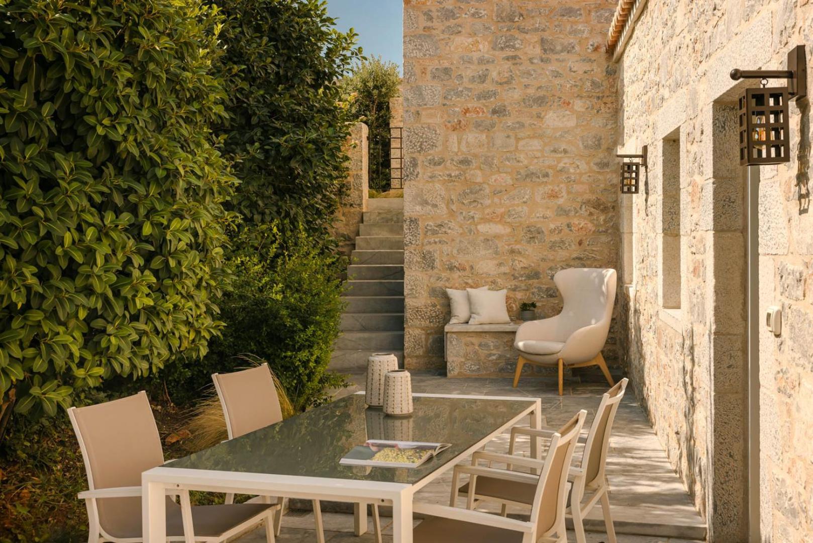 Aria Estate &