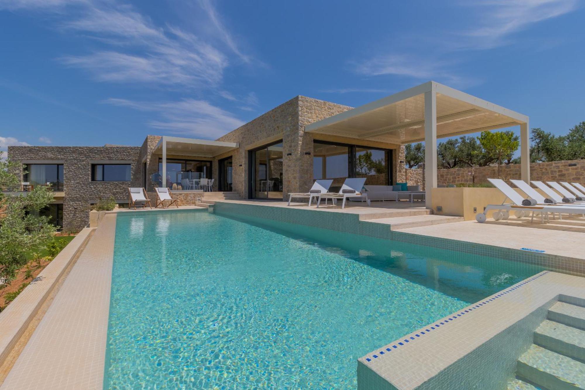 Messinian Nest Villa *