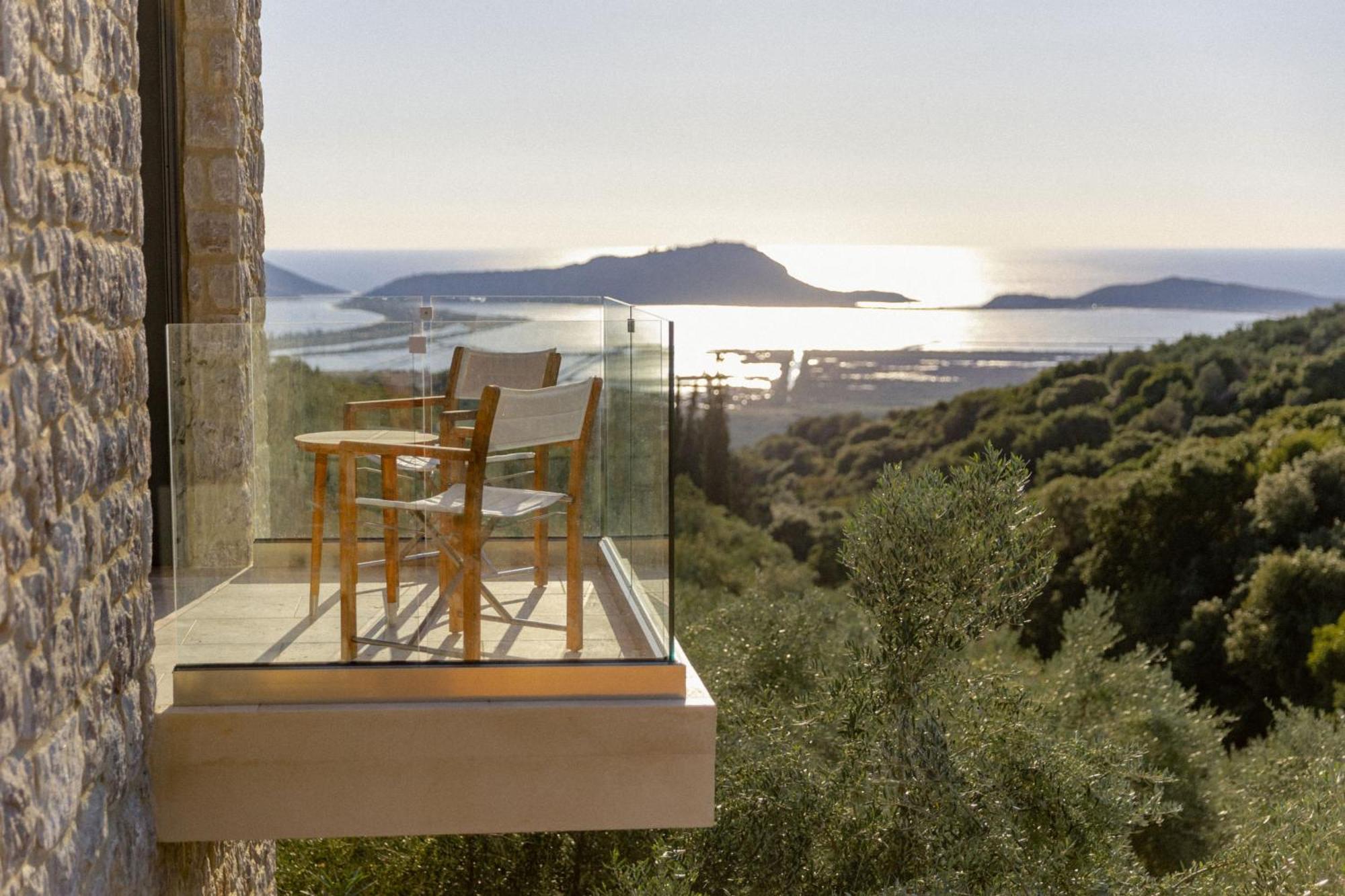 Messinian Nest Villa *
