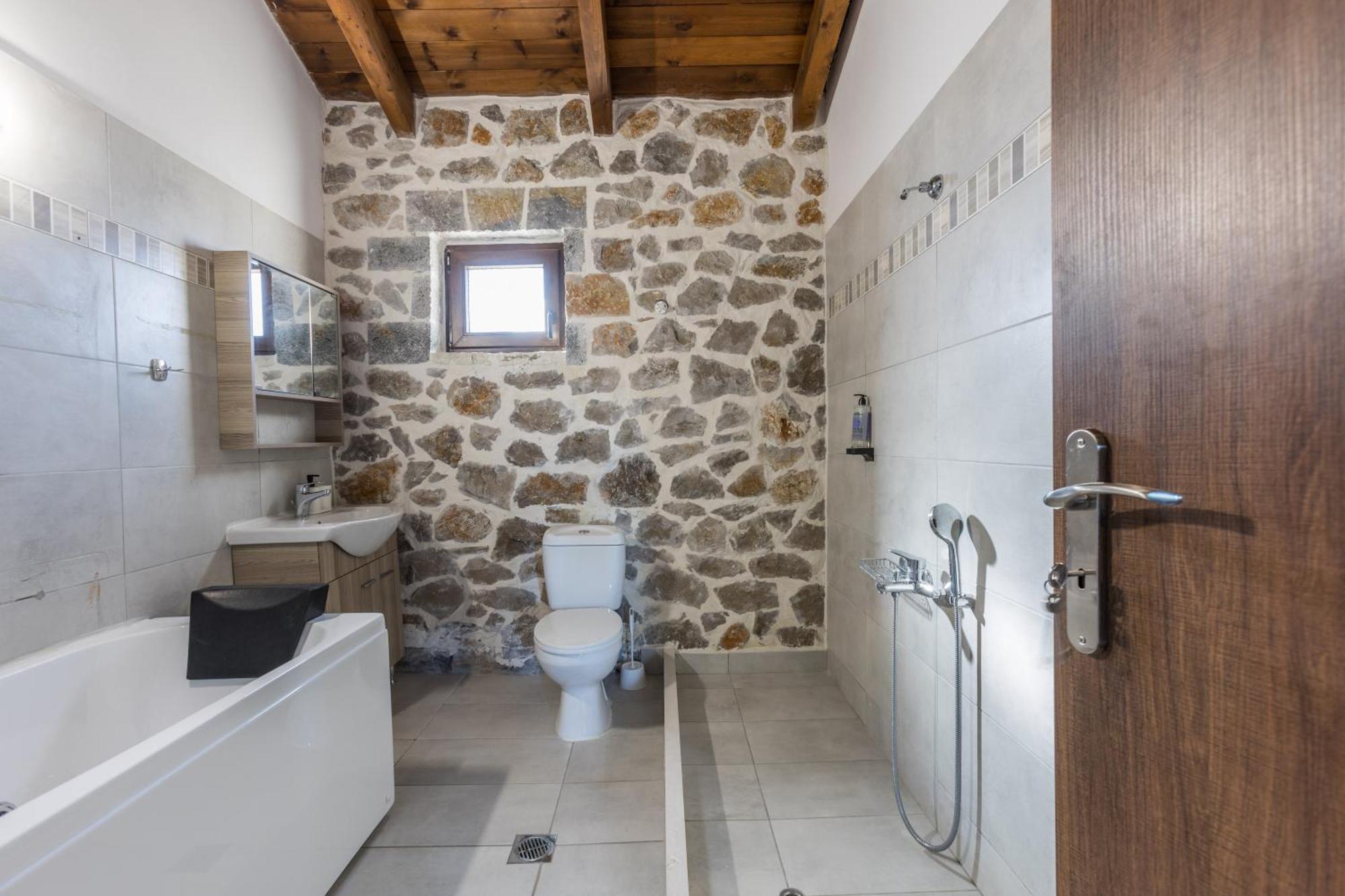 Raise Alpine Escape Apartment *