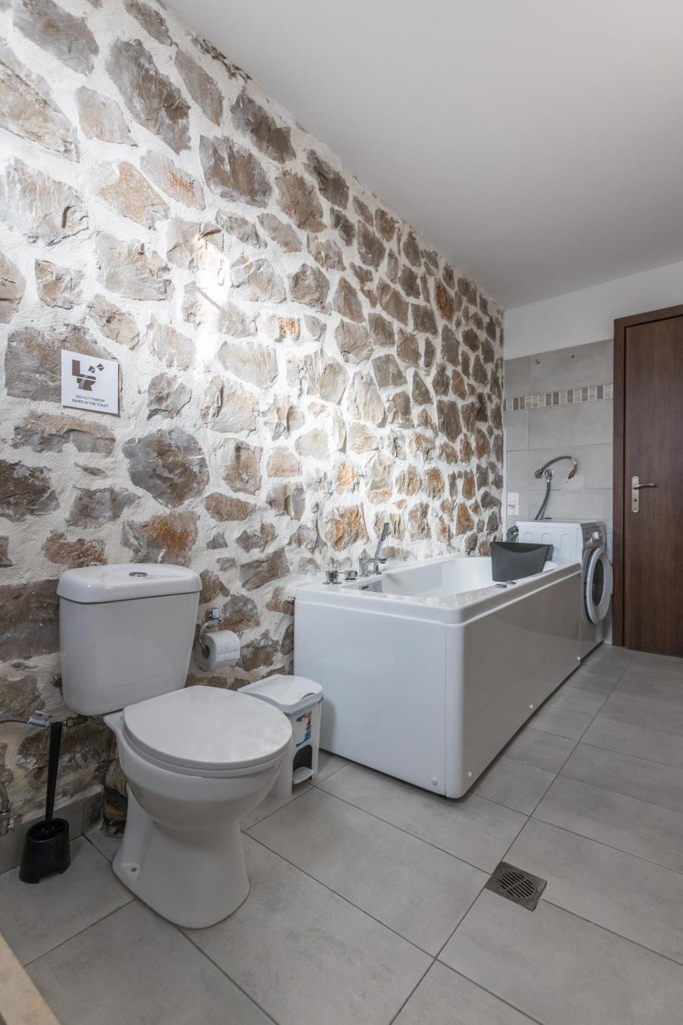 Raise Alpine Escape Apartment *