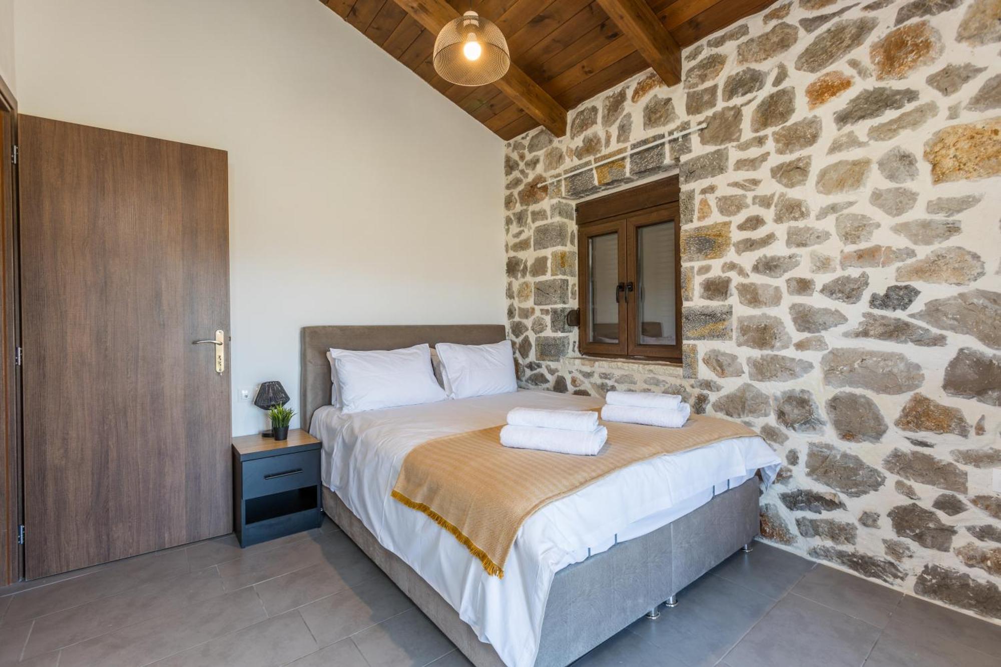Raise Alpine Escape Apartment Polydrossos