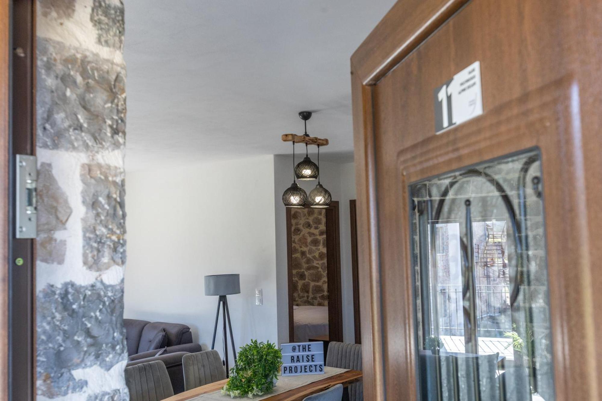 Raise Alpine Escape Polydrossos
