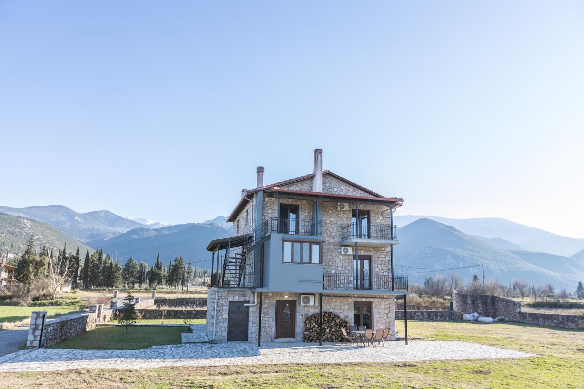 Raise Alpine Escape Apartment Polydrossos