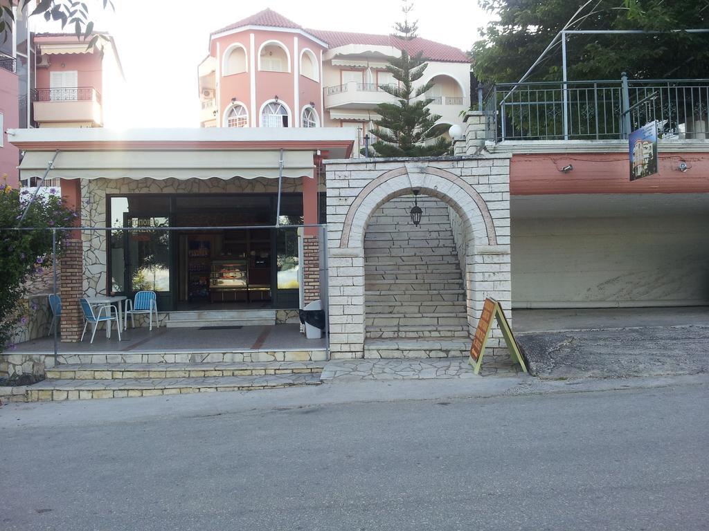 Agios Thomas Aparthotel 3*