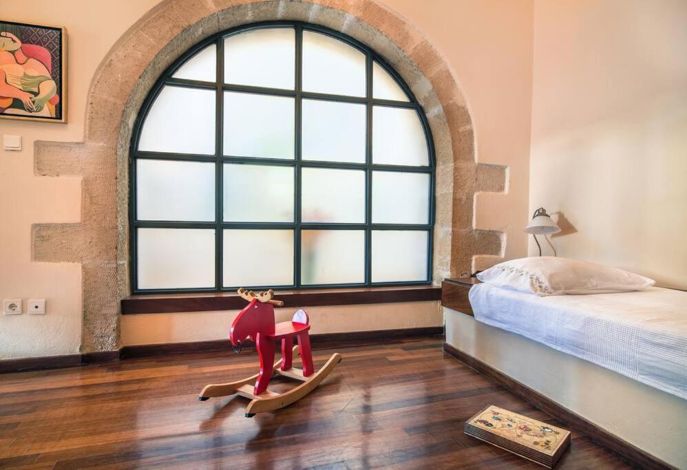 Historic Venetian Castle Ideal For Family Events! Maroulas