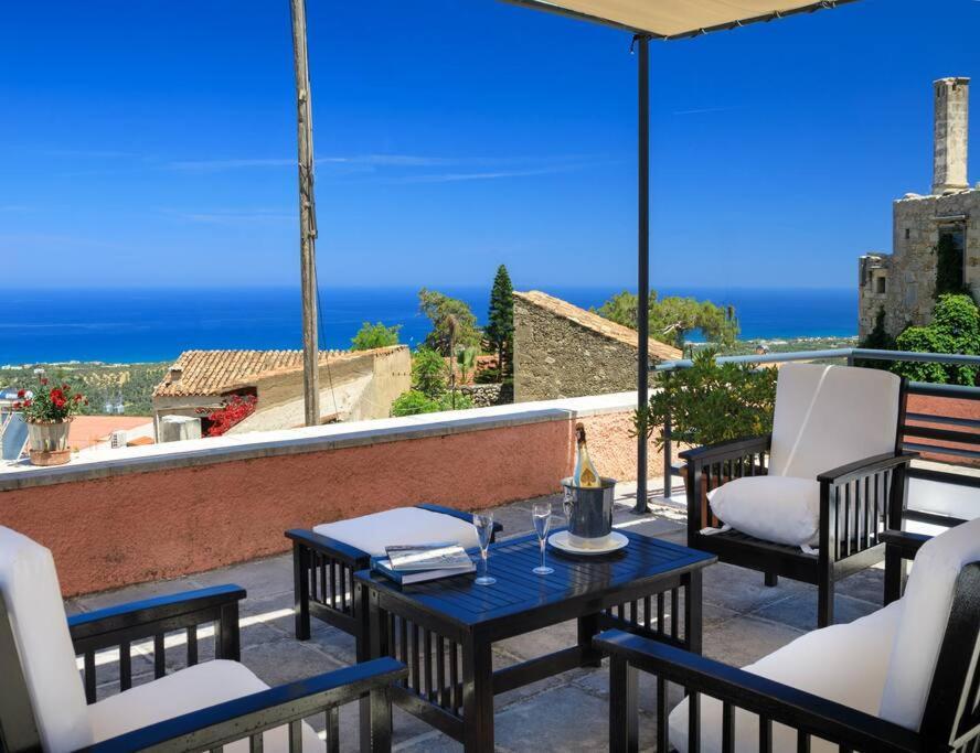 Historic Venetian Castle Ideal For Family Events!