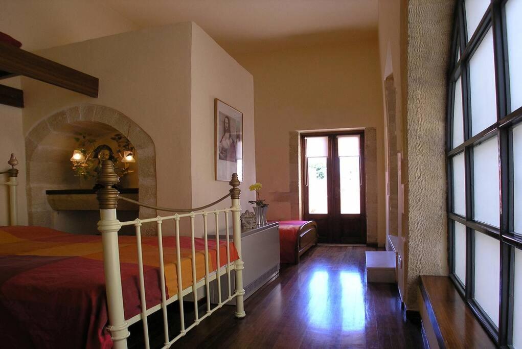 Historic Venetian Castle Ideal For Family Events! Villa Maroulas