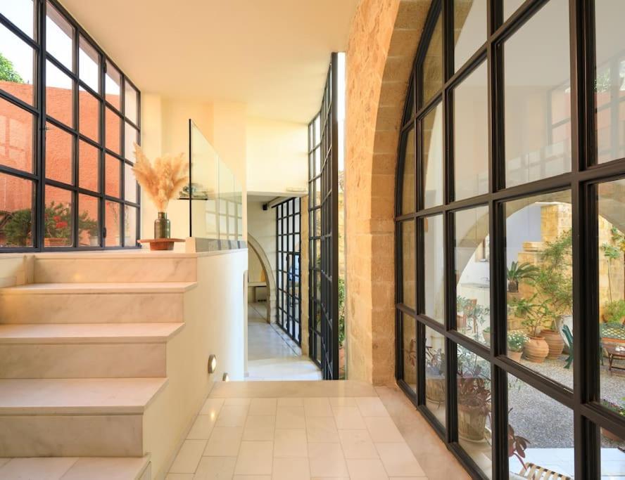 Historic Venetian Castle Ideal For Family Events!