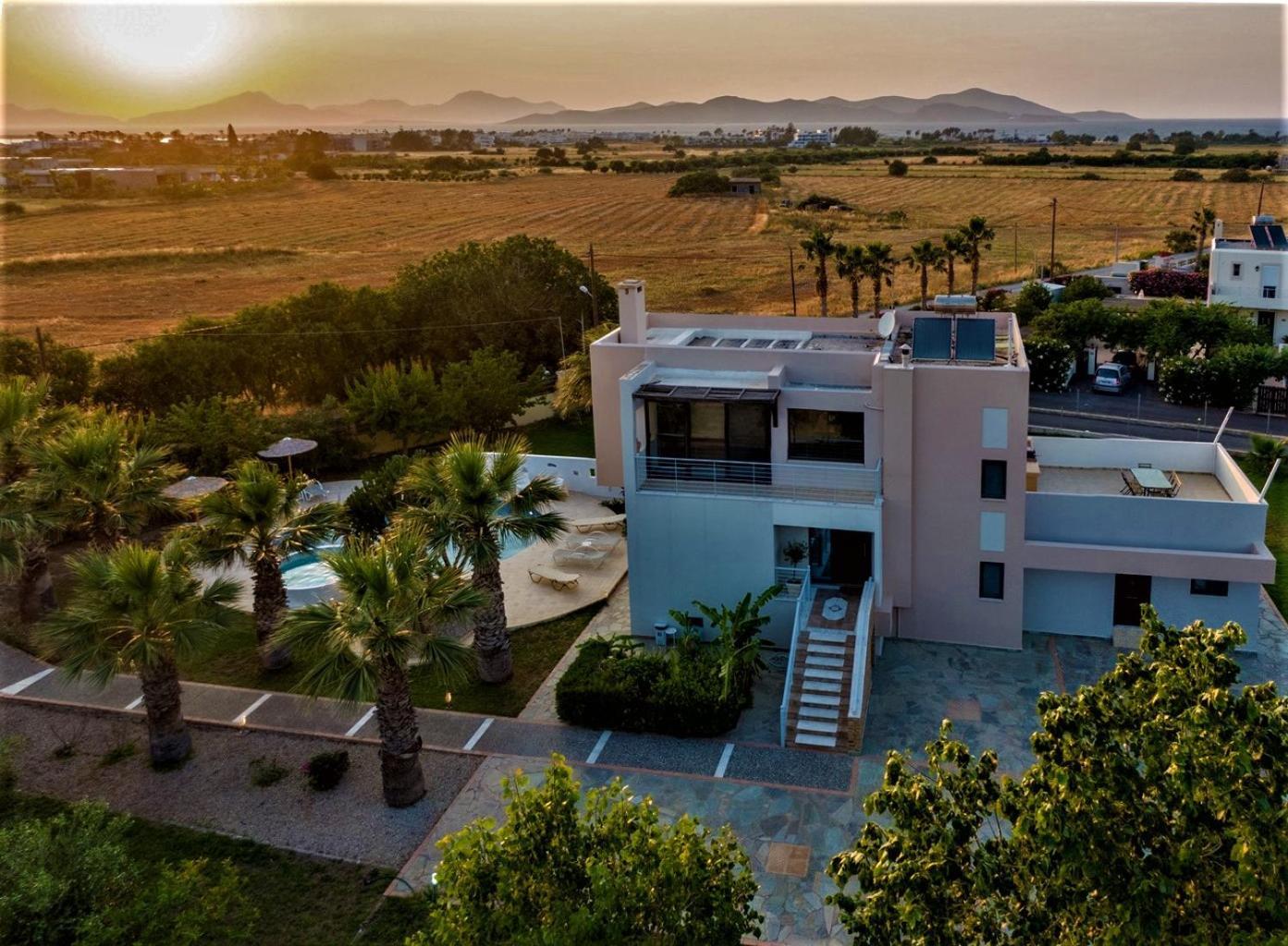 Xenos 2 With A Private Pool,near The Sea Villa