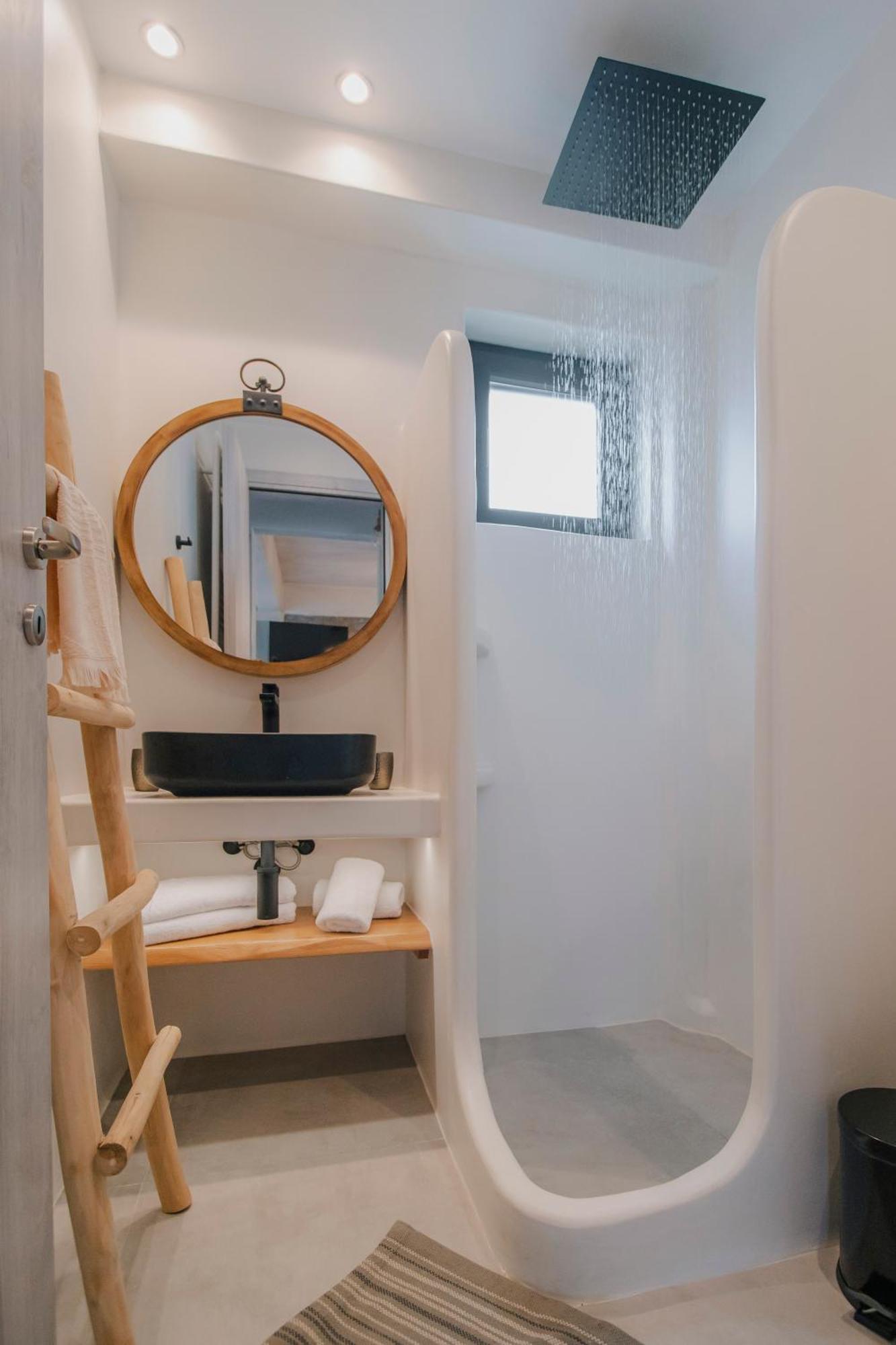 Naxos Privilege Villa *